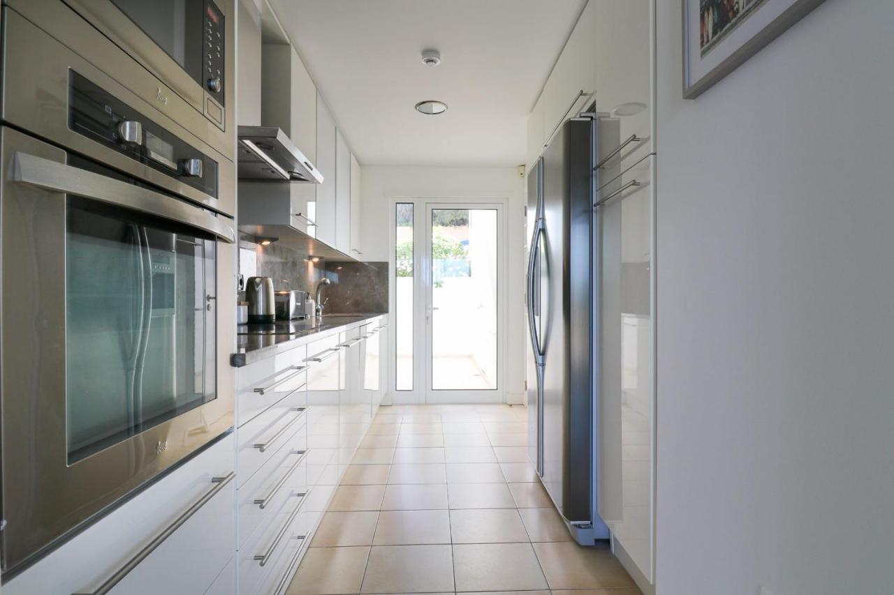 Lovelystay - Divine 3Bdr Duplex House W/ Pool & Garden Patroves ภายนอก รูปภาพ