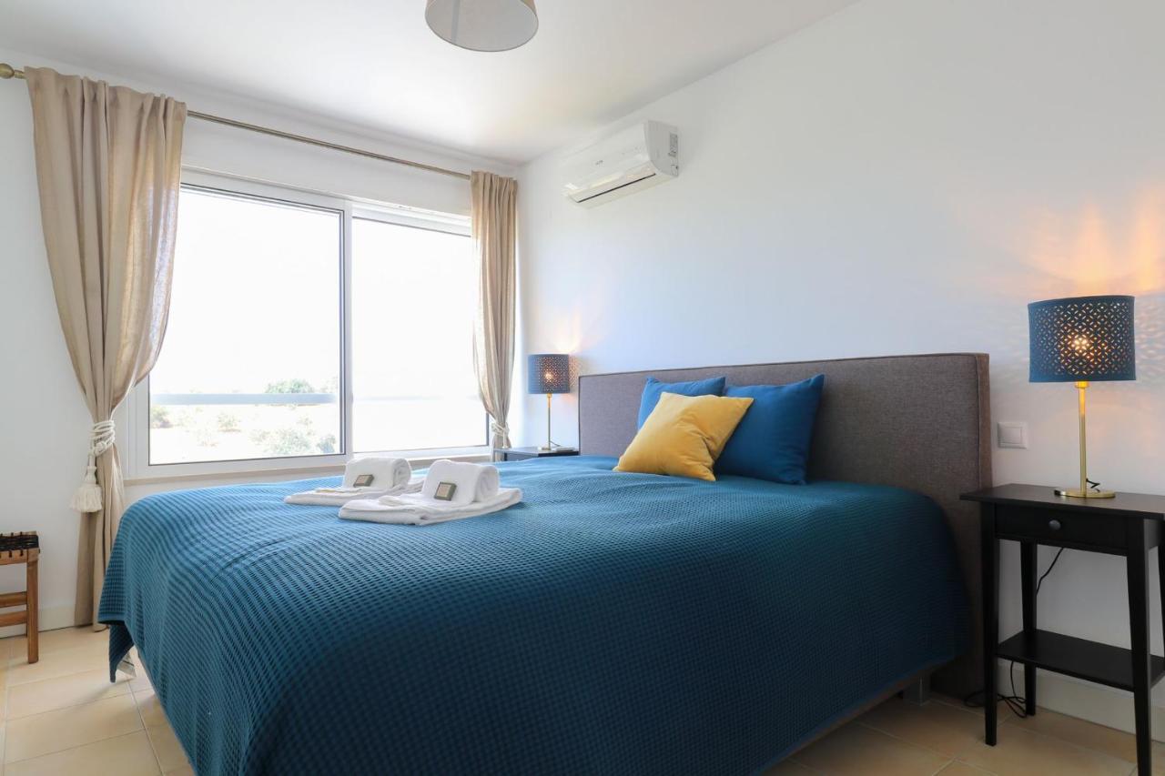Lovelystay - Divine 3Bdr Duplex House W/ Pool & Garden Patroves ภายนอก รูปภาพ