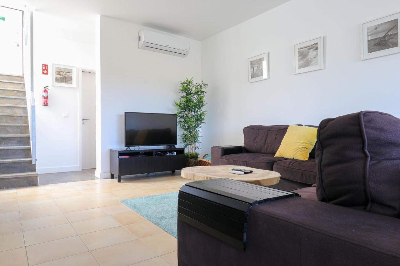 Lovelystay - Divine 3Bdr Duplex House W/ Pool & Garden Patroves ภายนอก รูปภาพ