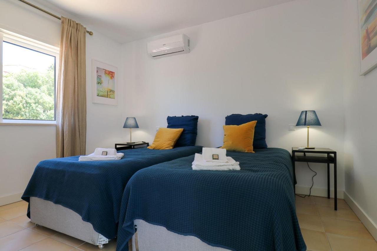 Lovelystay - Divine 3Bdr Duplex House W/ Pool & Garden Patroves ภายนอก รูปภาพ