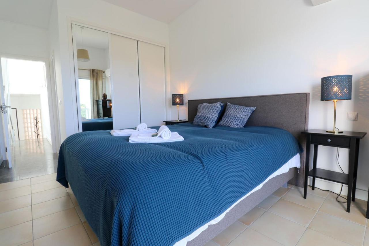 Lovelystay - Divine 3Bdr Duplex House W/ Pool & Garden Patroves ภายนอก รูปภาพ